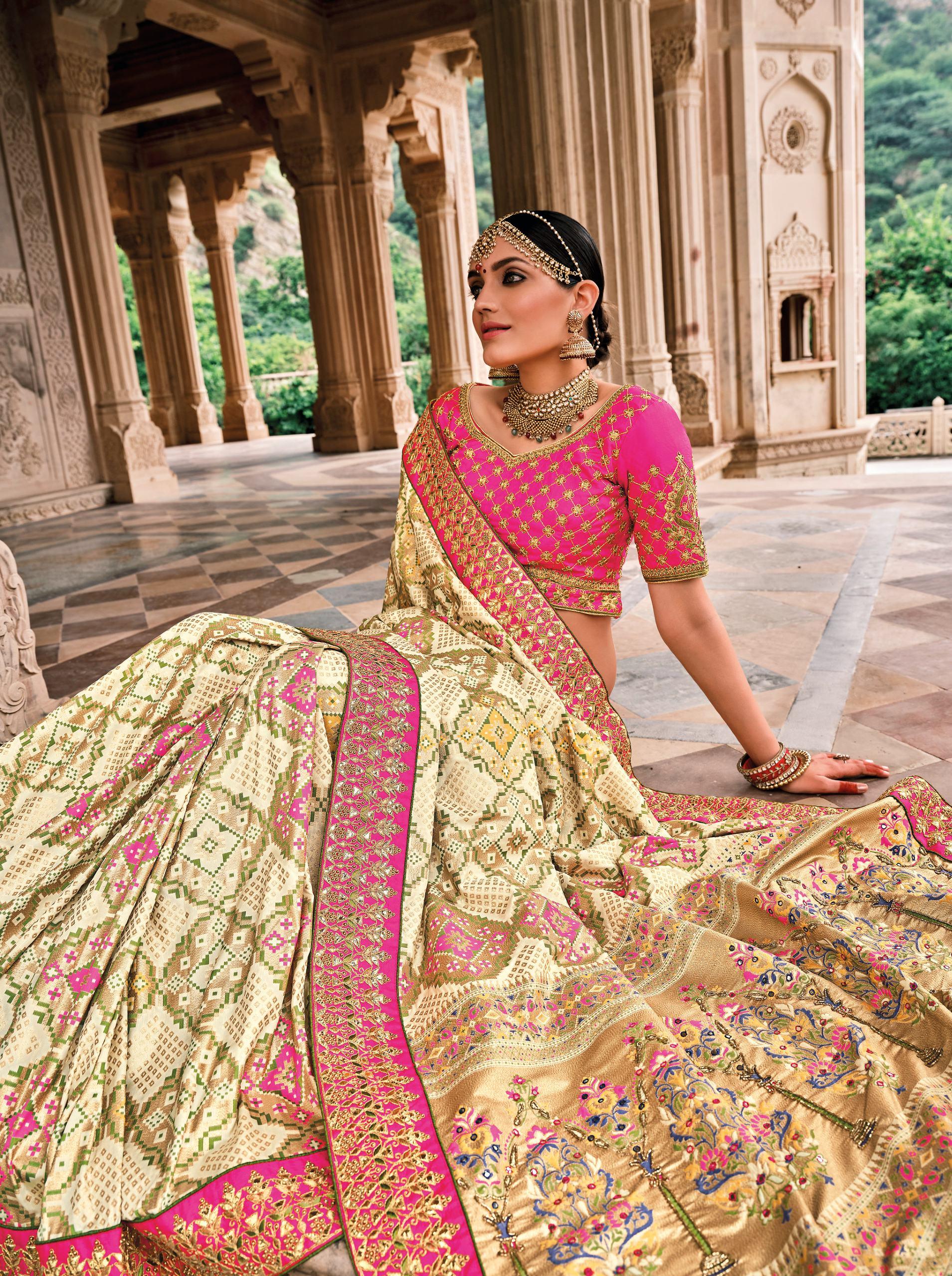 Buy Sakhi Fashions Striped Silk Blend Maroon Sarees Online @ Best Price In  India | Flipkart.com